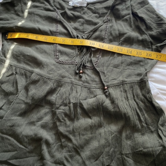 GUC Socialite Green Blouse - Picture 4 of 7